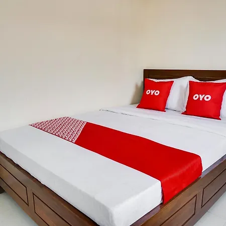 Oyo Life 91569 Omah Wijaya Kusuma Syariah-3